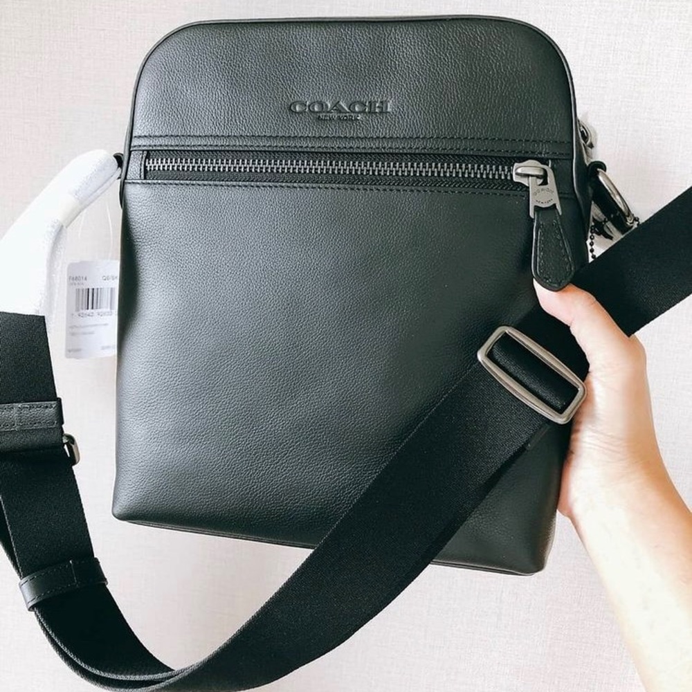 🌻Coach Houston Flight Bag In Smooth Leather NWT.